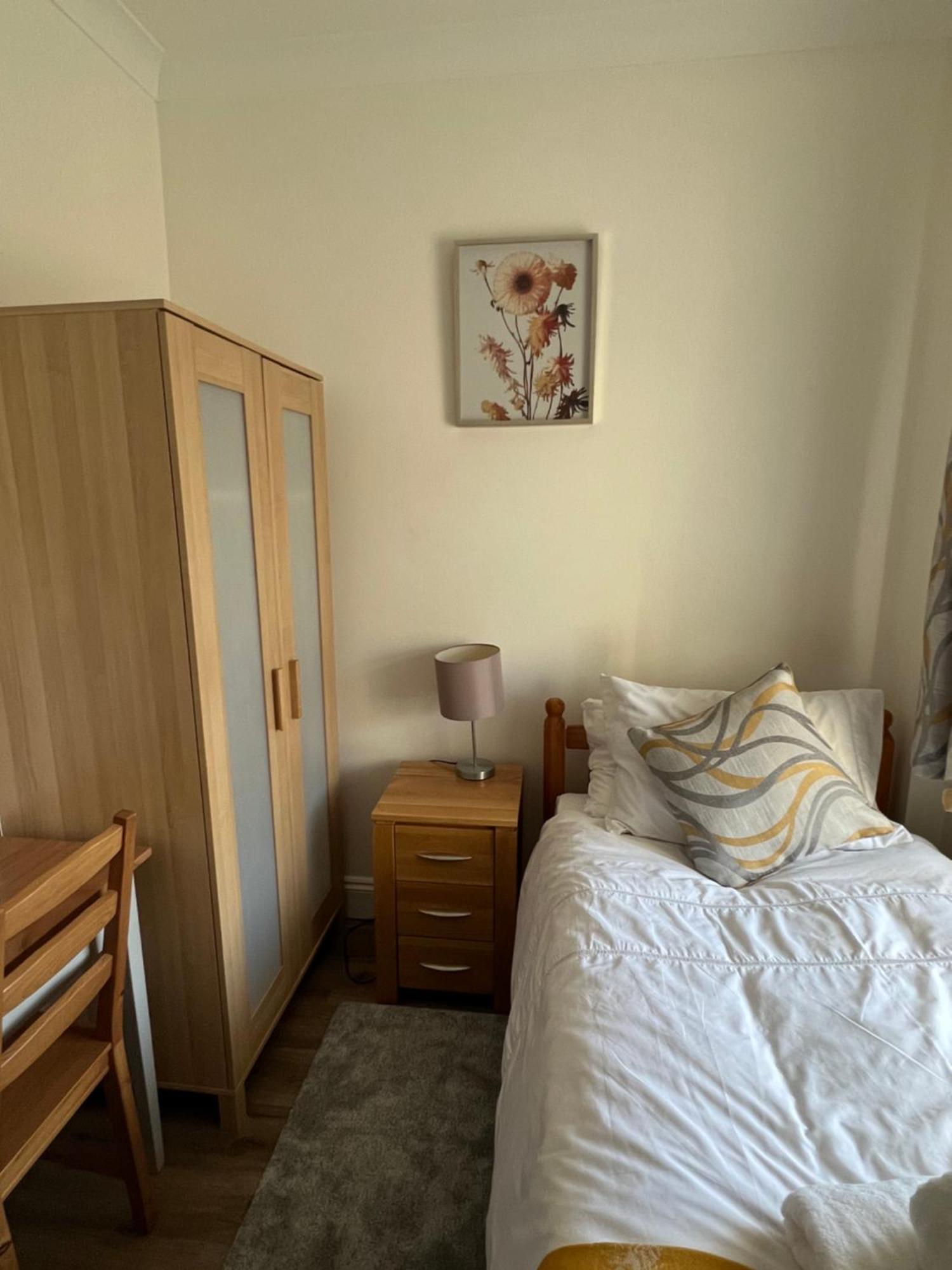 Comfortable Single Wembley Park/stadium Accommodatie bij particulieren Londen